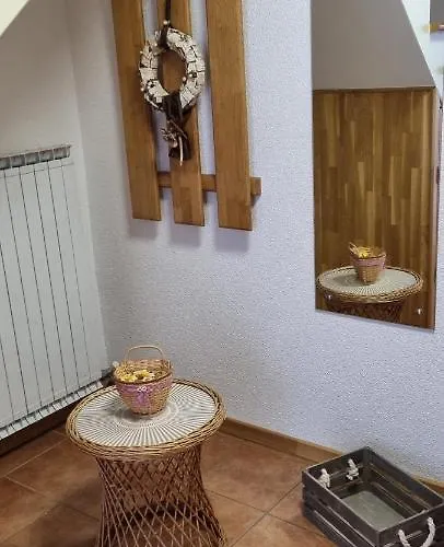 Apartma Zele 아파트 포스토이나