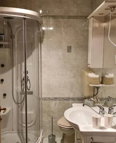 Apartma Zele * 포스토이나