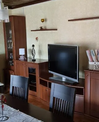Apartma Zele